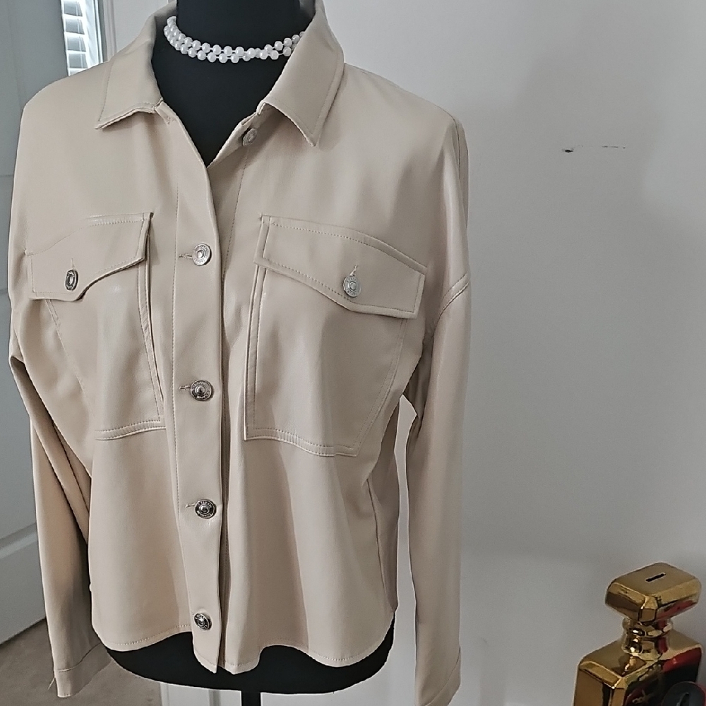 Chic Women's Tan Utility Jacket
